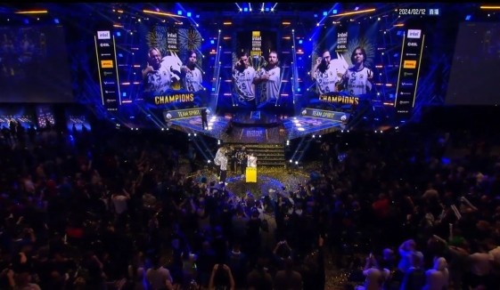 水晶哥看Tarzan赛后采访流利中文：他的中文这么好吗？